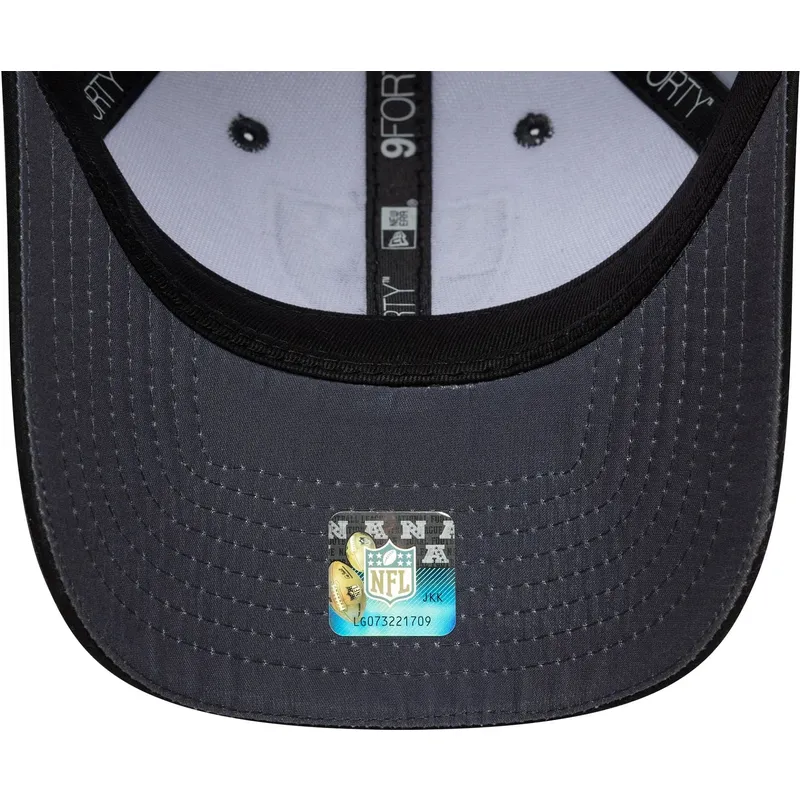 shapka-izvita-siv-reguliruem-9forty-microfibre-na-las-vegas-raiders-nfl-ot-new-era