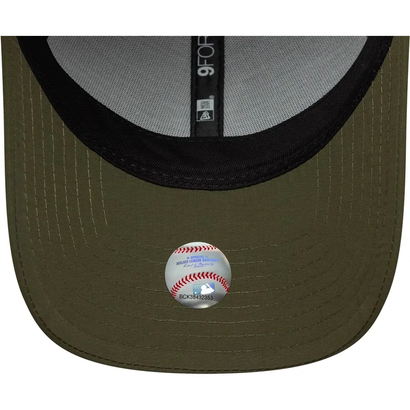 shapka-izvita-zelena-reguliruema-9forty-recycled-midi-na-los-angeles-dodgers-mlb-ot-new-era