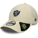 buet-beige-justerbar-9forty-recycled-midi-kasket-fra-las-vegas-raiders-nfl-fra-new-era