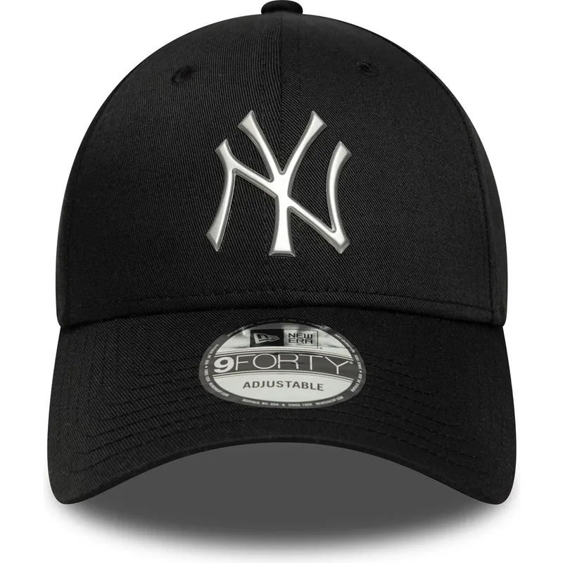 shapka-izvita-cherna-snapbek-9forty-metallic-na-new-york-yankees-mlb-ot-new-era