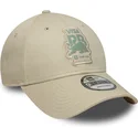 gorra-curva-beige-ajustable-9forty-seasonal-de-racing-bulls-f1-team-formula-1-de-new-era