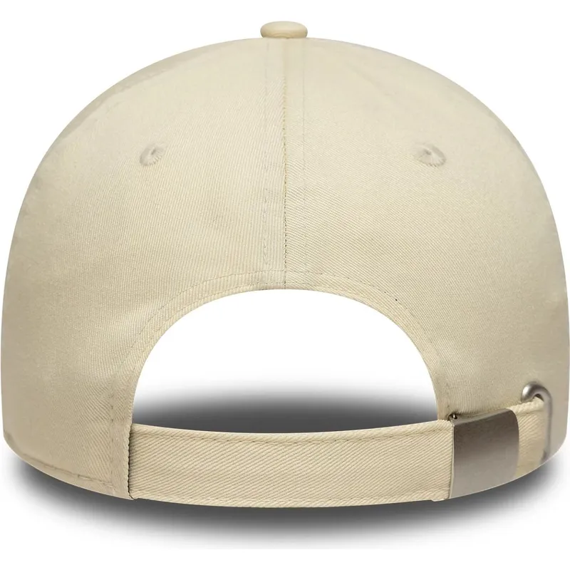 shapka-izvita-bezhov-reguliruem-9forty-essential-vespa-piaggio-ot-new-era