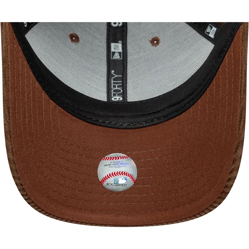 shapka-izvita-kafyav-reguliruem-9forty-m-crown-cord-na-los-angeles-dodgers-mlb-ot-new-era