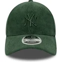 gron-justerbar-curved-kasket-med-gront-logo-9forty-m-crown-cord-fra-new-york-yankees-mlb-fra-new-era