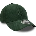 gorra-curva-verde-ajustable-con-logo-verde-9forty-m-crown-cord-de-new-york-yankees-mlb-de-new-era