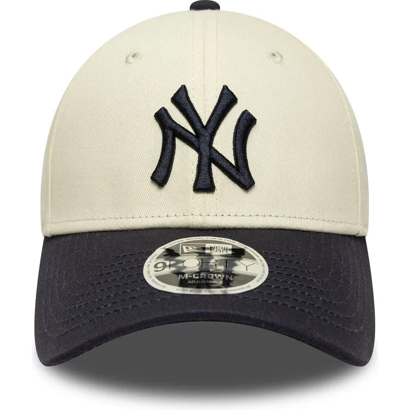 buet-kasket-beige-og-marinebla-snapback-9forty-m-crown-fra-new-york-yankees-mlb-fra-new-era