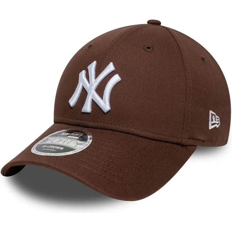 shapka-izvita-kafyav-snapbek-9forty-m-crown-na-new-york-yankees-mlb-ot-new-era