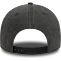 shapka-izvita-cherna-snapbek-9forty-m-crown-washed-na-red-bull-racing-formula-1-ot-new-era