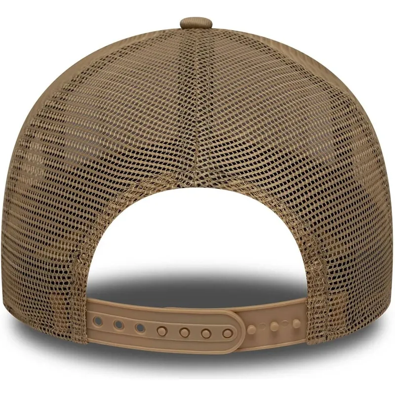 trucker-cap-weiss-und-braun-a-frame-location-new-york-stadte-und-strande-von-new-era