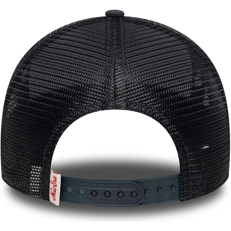 shapka-izvita-traker-tmnosin-snapbek-a-frame-oval-canvas-distress-ot-new-era