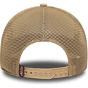 shapka-izvita-traker-kafyav-snapbek-a-frame-oval-canvas-distress-ot-new-era