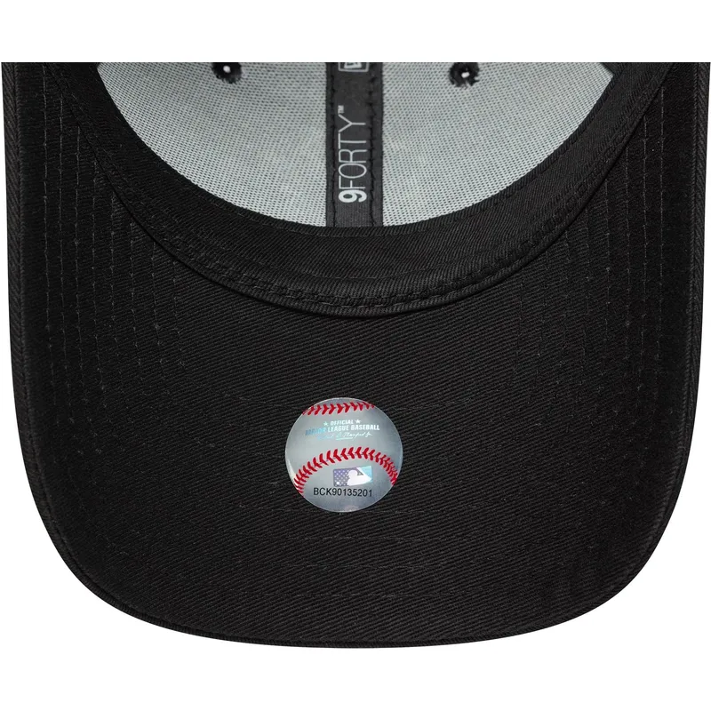 casquette-courbee-noire-ajustable-pour-femme-9forty-animal-infill-new-york-yankees-mlb-new-era