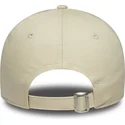 new-era-curved-brim-damska-lilavo-logo-9forty-metallic-logo-new-york-yankees-mlb-bezhova-reguliruema-shapka