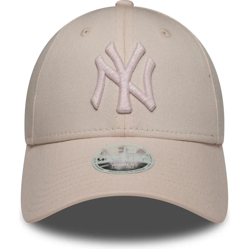 lyserod-justerbar-buet-kasket-med-lyserodt-logo-til-kvinder-9forty-metallic-logo-fra-new-york-yankees-mlb-fra-new-era