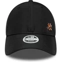 shapka-izvita-cherna-reguliruem-bronce-9forty-flawless-na-new-york-yankees-mlb-ot-new-era