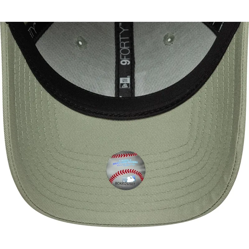 lysegron-justerbar-kurvet-kasket-til-kvinder-9forty-floral-icon-fra-los-angeles-dodgers-mlb-fra-new-era