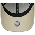 new-era-curved-brim-damska-9forty-floral-icon-new-york-yankees-mlb-bezhova-reguliruema-shapka