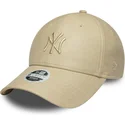 casquette-courbee-beige-ajustable-avec-logo-beige-pour-femme-9forty-pu-new-york-yankees-mlb-new-era