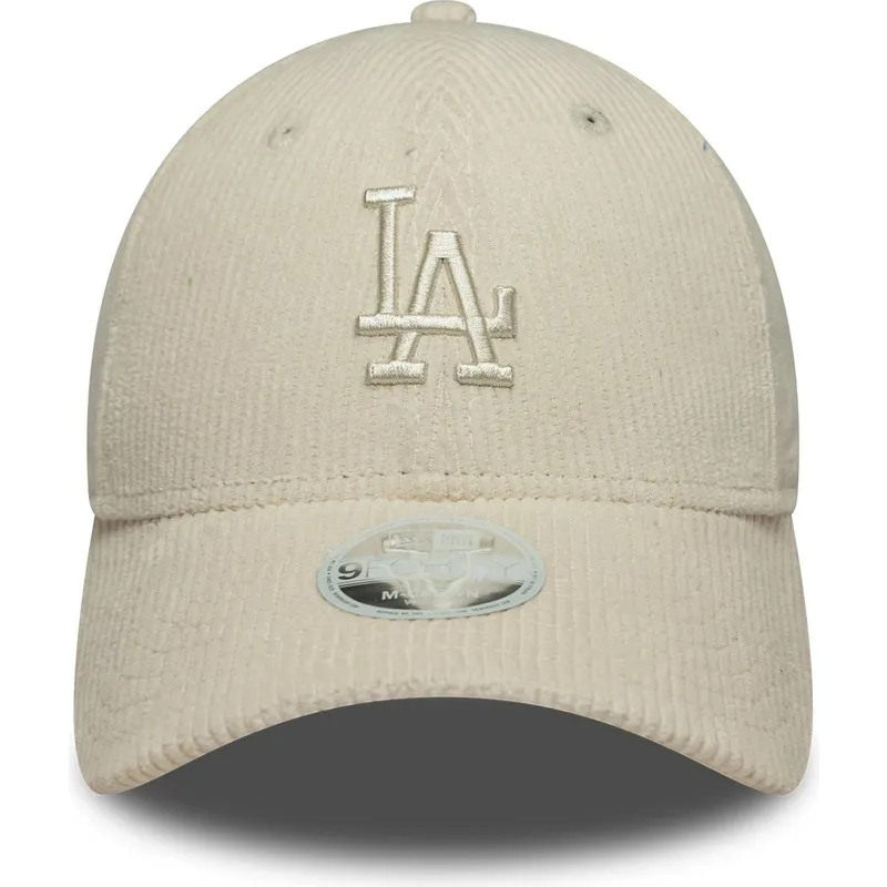 buet-beige-justerbar-kasket-med-beige-logo-til-kvinder-9forty-m-crown-pastel-cord-fra-los-angeles-dodgers-mlb-fra-new-era