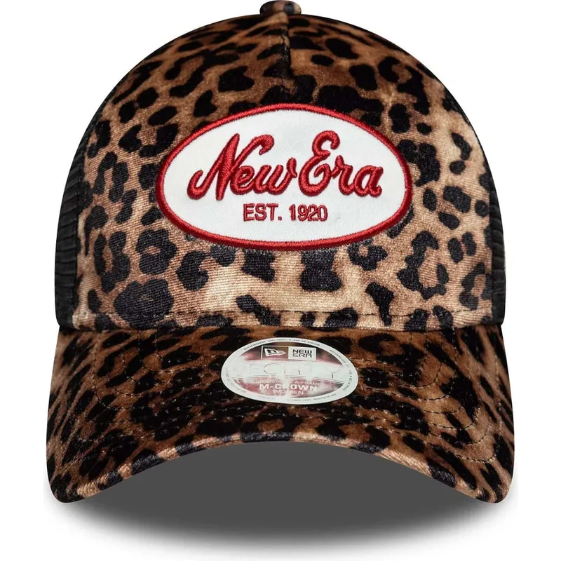 shapka-izvita-leopard-snapbek-a-frame-ot-new-era