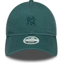 gron-justerbar-buet-kasket-til-kvinder-9twenty-washed-mini-fra-new-york-yankees-mlb-fra-new-era