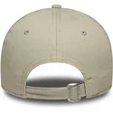 shapka-izvita-bezhov-reguliruema-9twenty-washed-mini-na-new-york-yankees-mlb-ot-new-era