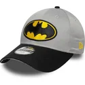 new-era-izvita-periferiya-youth-9forty-dc-comics-batman-siva-i-cherna-reguliruema-shapka