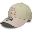 gorra-curva-beige-y-rosa-ajustable-para-nino-9forty-league-essential-de-los-angeles-dodgers-mlb-de-new-era