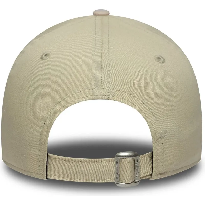 buet-beige-og-lyserod-justerbar-kasket-til-dreng-9forty-league-essential-fra-los-angeles-dodgers-mlb-fra-new-era