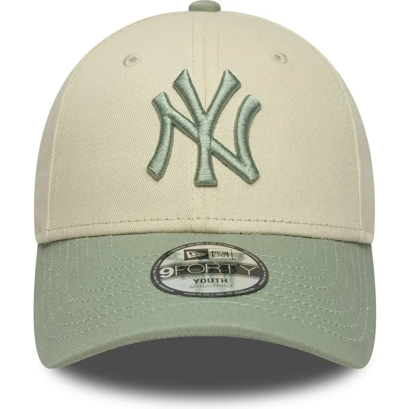 gebogene-beige-und-grune-verstellbare-kappe-fur-kinder-9forty-league-essential-von-new-york-yankees-mlb-von-new-era