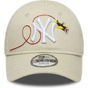 gorra-curva-beige-ajustable-para-nino-pequeno-9forty-plane-icon-de-new-york-yankees-mlb-de-new-era