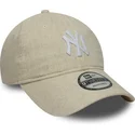 shapka-izvita-bezhov-reguliruema-9twenty-linen-na-new-york-yankees-mlb-ot-new-era