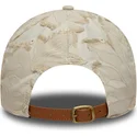 shapka-izvita-bezhov-reguliruema-9twenty-img-floral-na-new-york-yankees-mlb-ot-new-era