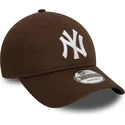 shapka-izvita-kafyav-adjustable-strap-9twenty-league-essential-na-new-york-yankees-mlb-ot-new-era