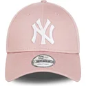 shapka-izvita-roza-reguliruema-9forty-league-essential-na-new-york-yankees-mlb-ot-new-era