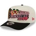 casquette-courbee-beige-et-noire-snapback-9fifty-a-frame-classic-chicago-blackhawks-nhl-new-era