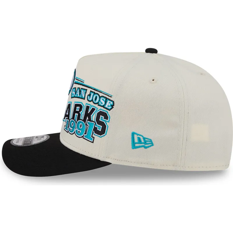 beige-og-sort-buet-kasket-snapback-9fifty-a-frame-classic-fra-san-jose-sharks-nhl-fra-new-era