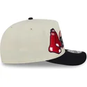 shapka-izvita-bezhov-snapbek-9fifty-a-frame-classic-na-boston-red-sox-mlb-ot-new-era