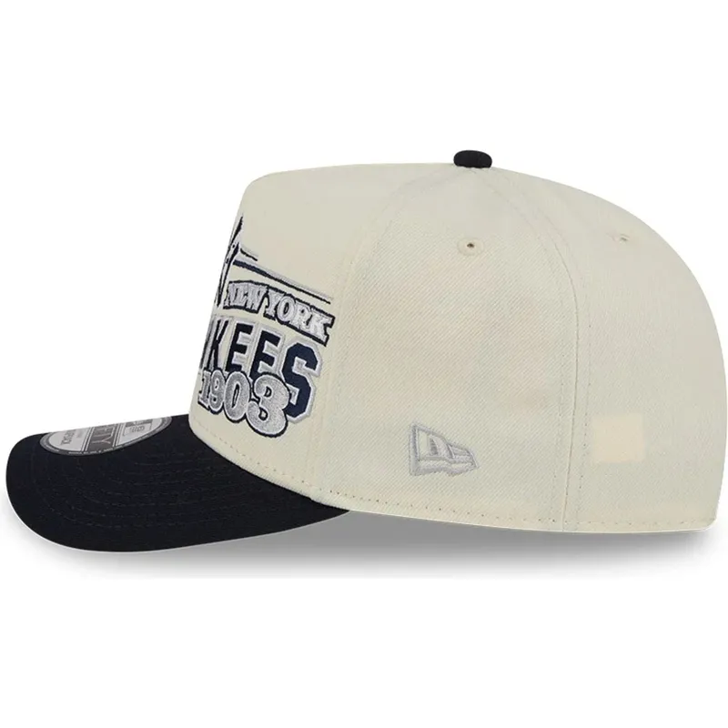 shapka-izvita-bezhov-snapbek-9fifty-a-frame-classic-na-new-york-yankees-mlb-ot-new-era