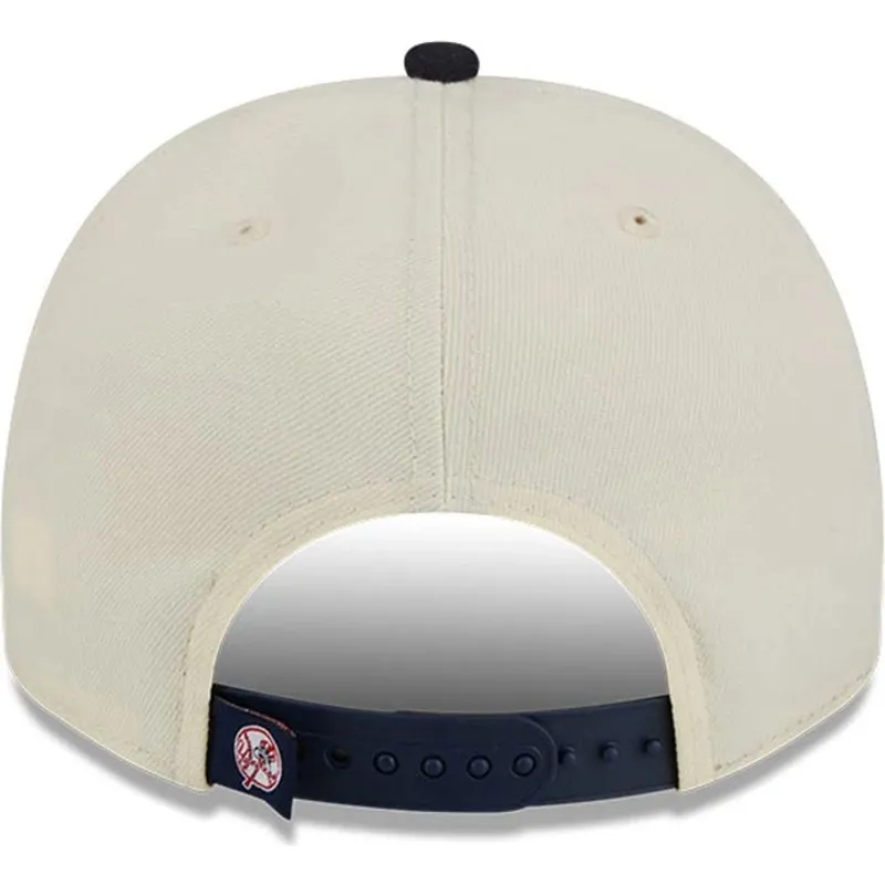 shapka-izvita-bezhov-snapbek-9fifty-a-frame-classic-na-new-york-yankees-mlb-ot-new-era
