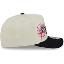 shapka-izvita-bezhov-snapbek-9fifty-a-frame-classic-na-new-york-yankees-mlb-ot-new-era