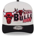 shapka-izvita-bezhov-snapbek-9fifty-a-frame-classic-na-chicago-bulls-nba-ot-new-era