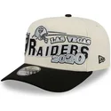 shapka-izvita-bezhov-snapbek-9fifty-a-frame-classic-na-las-vegas-raiders-nfl-ot-new-era