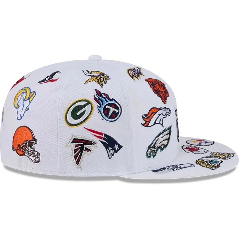 weisse-enganliegende-59fifty-all-over-nfl-flat-cap-von-new-era
