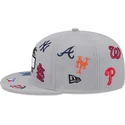 shapka-ploska-siv-snapbek-9fifty-scattered-grapefruit-league-na-mlb-ot-new-era
