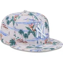 shapka-ploska-mnogocveten-snapbek-9fifty-print-na-new-york-yankees-mlb-ot-new-era