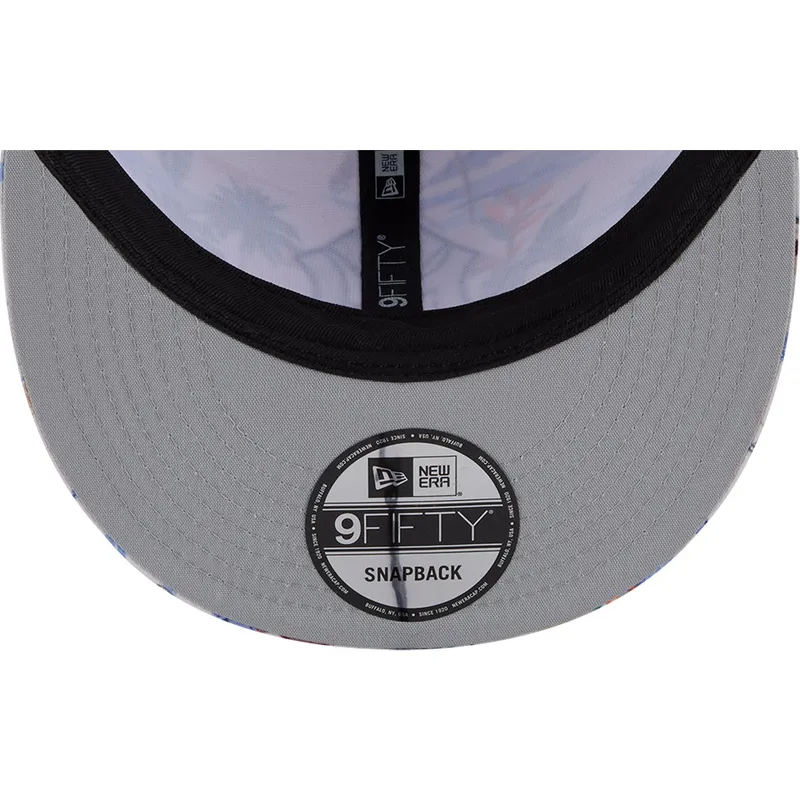 shapka-ploska-mnogocveten-snapbek-9fifty-print-na-new-york-yankees-mlb-ot-new-era