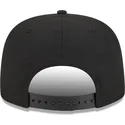 shapka-ploska-cherna-snapbek-9fifty-a-frame-ring-na-boston-red-sox-mlb-ot-new-era