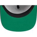 shapka-ploska-cherna-snapbek-9fifty-a-frame-ring-na-boston-red-sox-mlb-ot-new-era