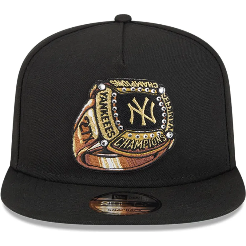 shapka-ploska-cherna-snapbek-9fifty-a-frame-ring-na-new-york-yankees-mlb-ot-new-era